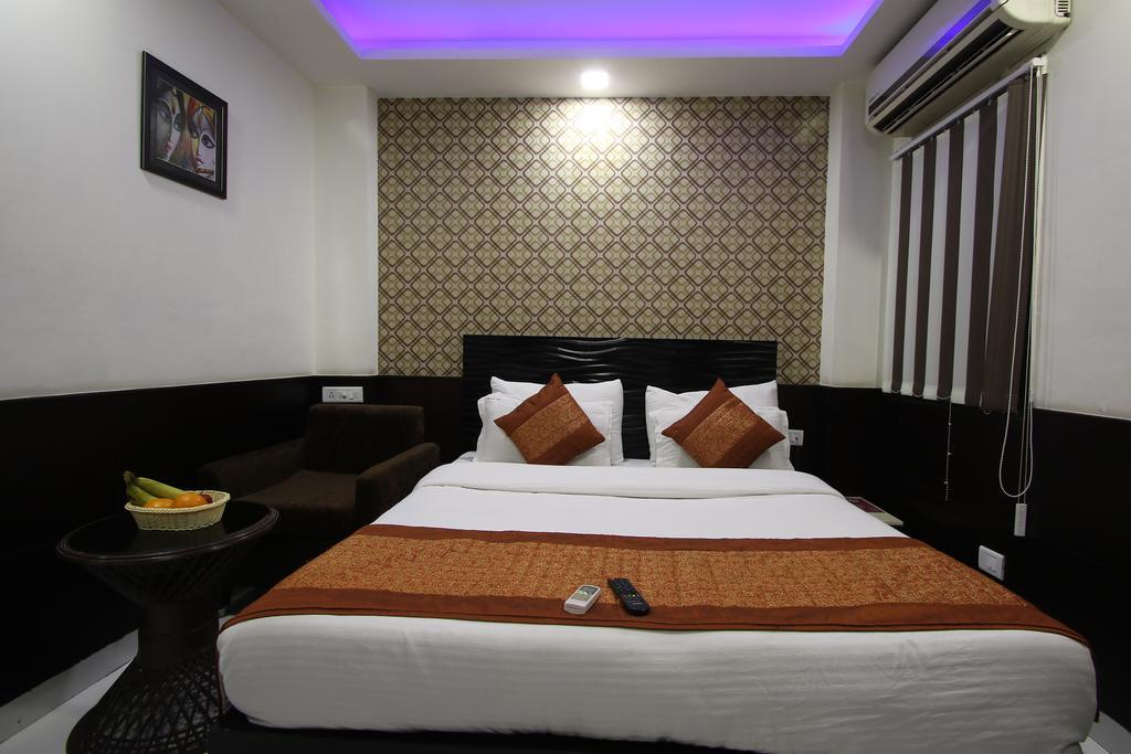 Hotel Hill Palace -Near Karol Bagh Metro Station Дели Экстерьер фото