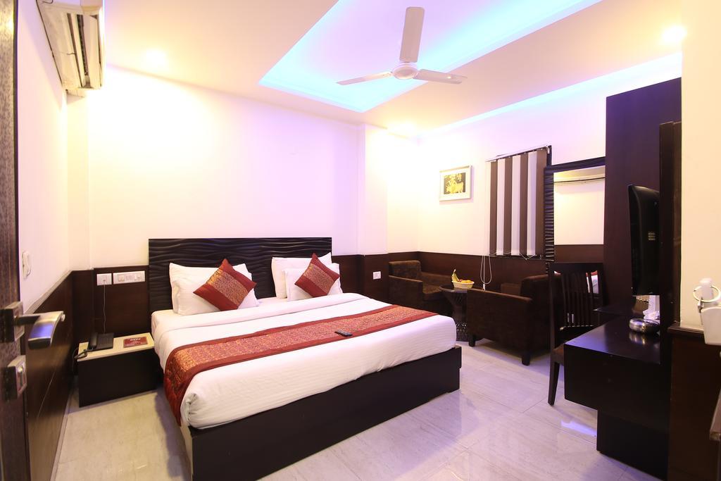 Hotel Hill Palace -Near Karol Bagh Metro Station Дели Экстерьер фото